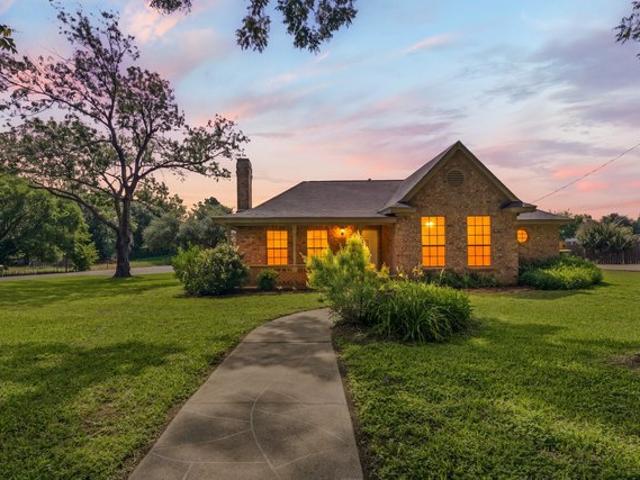 House for sale in Robertson, Texas