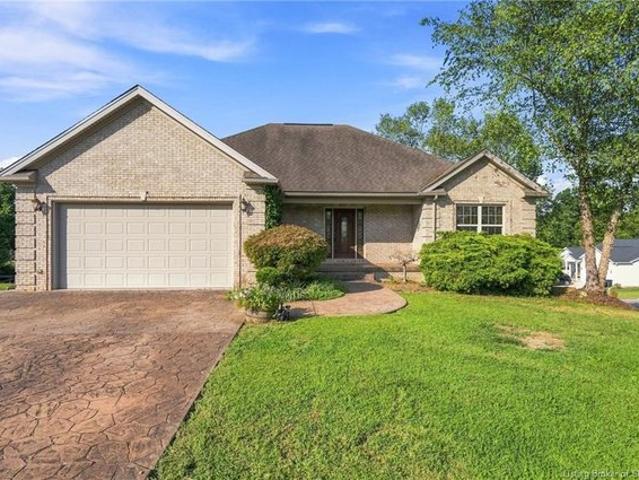 House for sale in Henryville, Indiana