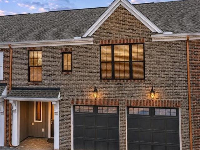 Townhouse for sale in Cranberry Twp, Pennsylvania