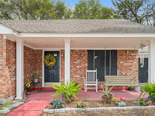 House for sale in Flatonia, Texas