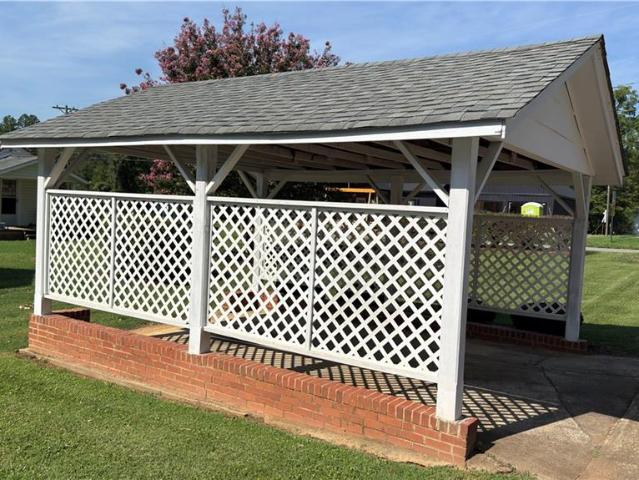 House for sale in Yadkinville, Yadkin County
