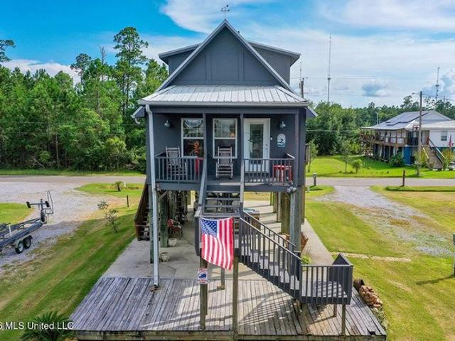 House for sale in Bay Saint Louis, Mississippi