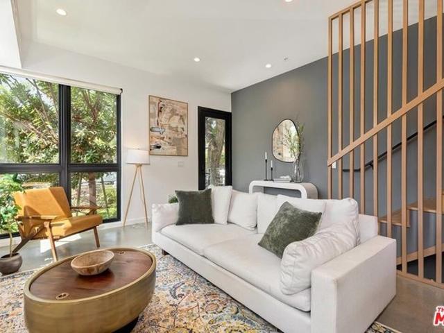 Townhouse for sale in Culver City, California