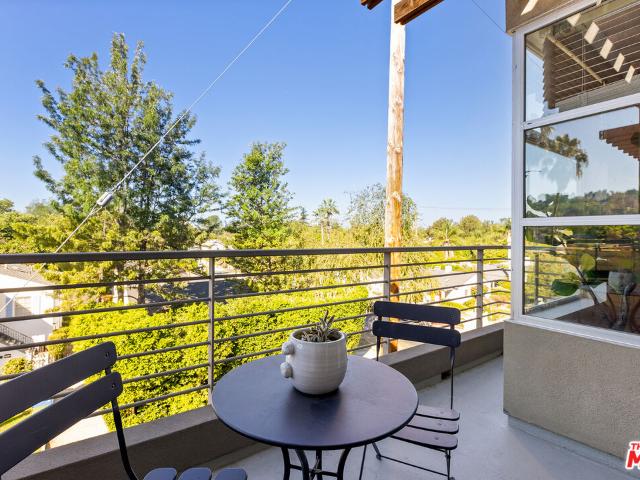 Condo for sale in Studio City Neighborhood Council District, Canoga Park