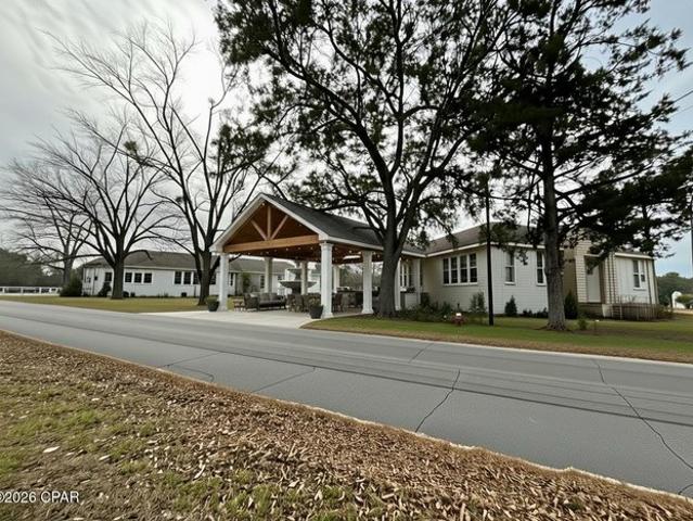 House for sale in Bascom, Florida