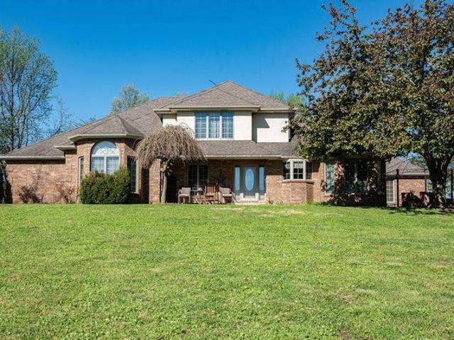 House for sale in Ash Grove, Missouri
