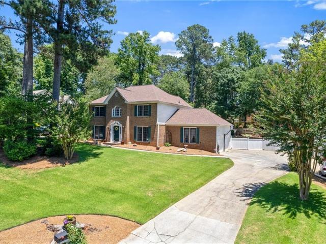 House for sale in Lilburn, Georgia