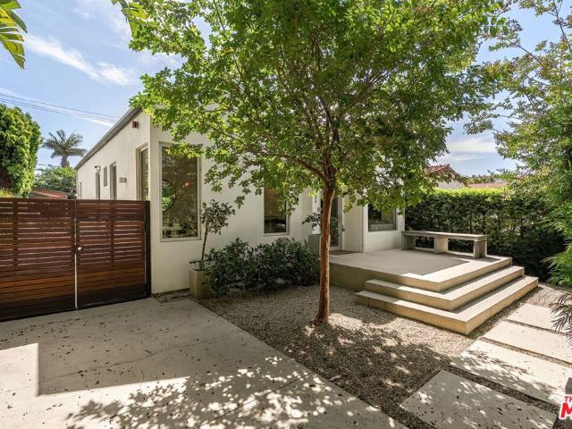 Property for rent in Canoga Park, California