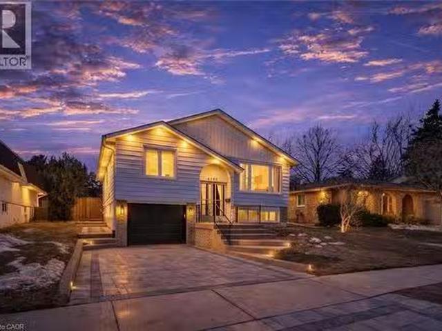 House for sale in Burlington, Ontario