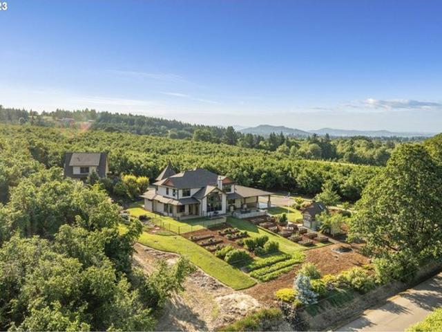 House for sale in Oregonia