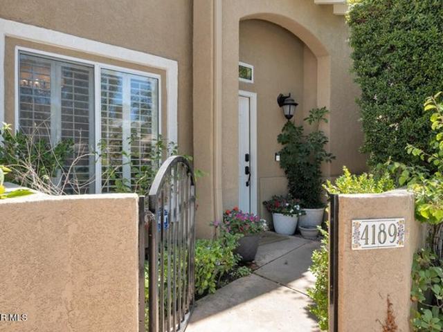 Townhouse for sale in Moorpark, California
