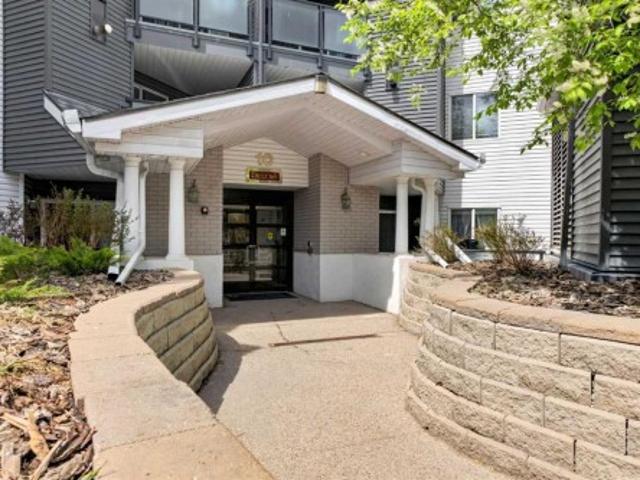 Condo for sale in Signal Hill, Calgary