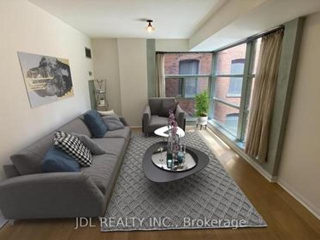 Property for rent in Toronto Centre, Toronto