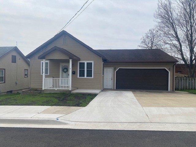 House for sale in Peru, Illinois