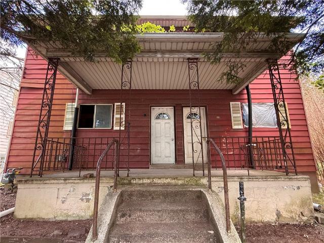 House for sale in Fairoaks, Leet Township