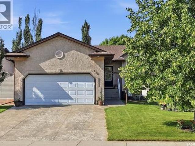 House for sale in Saskatoon, Saskatchewan