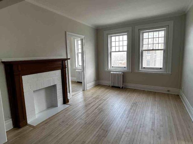 Apartment for rent in Westmount, Quebec