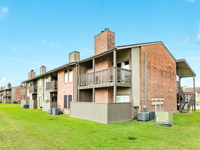 Condo for sale in Humble Place at River Tree Condominiums, Lake Jackson