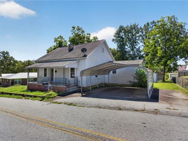 House for sale in Walhalla, South Carolina