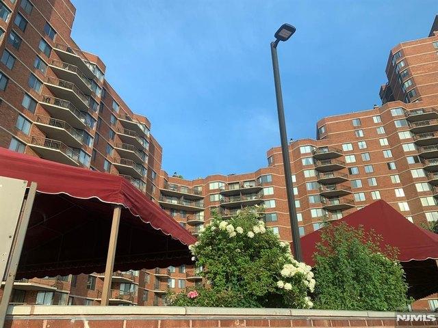 Condo for sale in Hudson, New Jersey