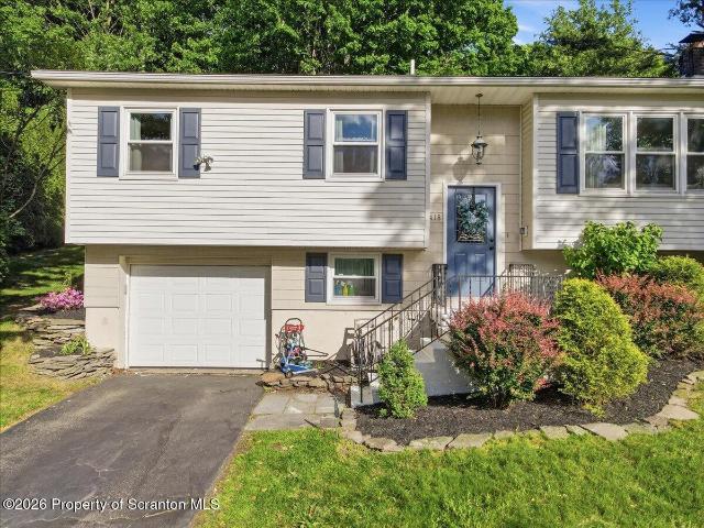 House for sale in Chinchilla, Pennsylvania