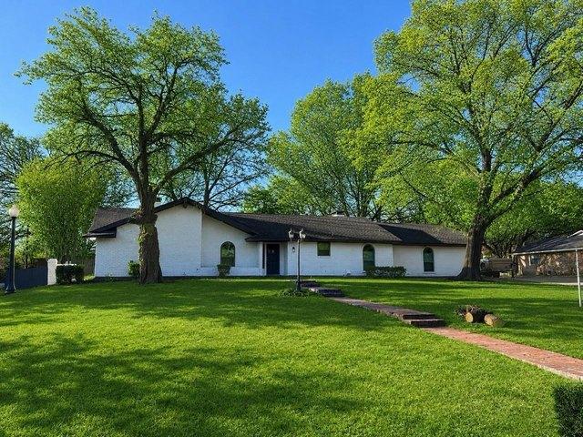 House for sale in Fannin, Texas