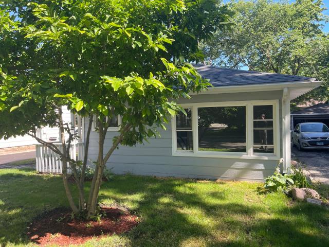 House for sale in Diamond Lake, Mundelein