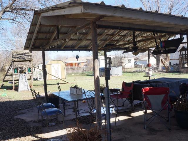 House for sale in Lindsay, Oklahoma