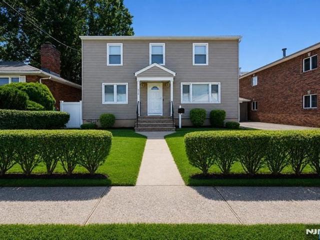 House for sale in Saddle Brook, New Jersey