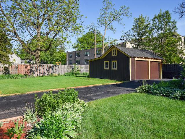 Property for sale in Barrington, Illinois