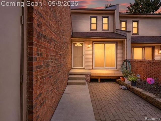Townhouse for sale in Rochester Hills, Michigan