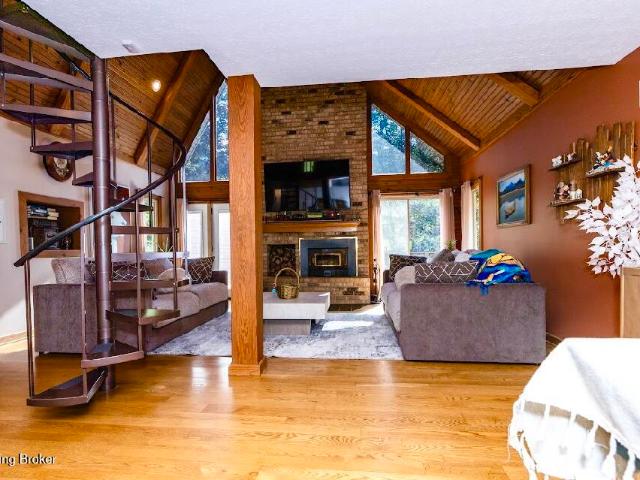 House for sale in Lebanon Junction, Kentucky