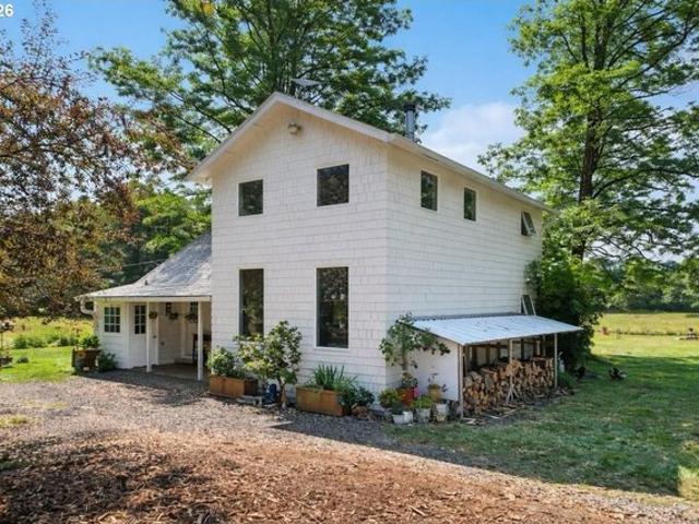 House for sale in Oregonia