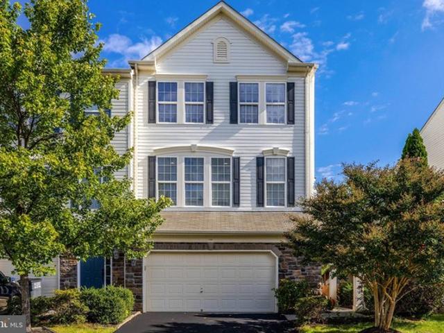 Townhouse for sale in Aldie, Loudoun County