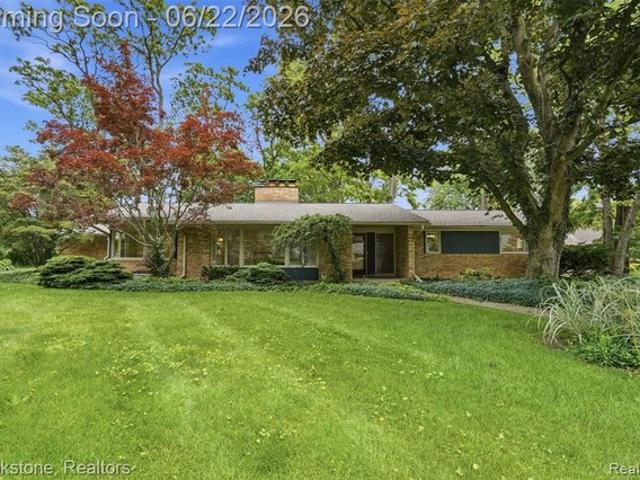 House for sale in Bloomfield Hills, Michigan