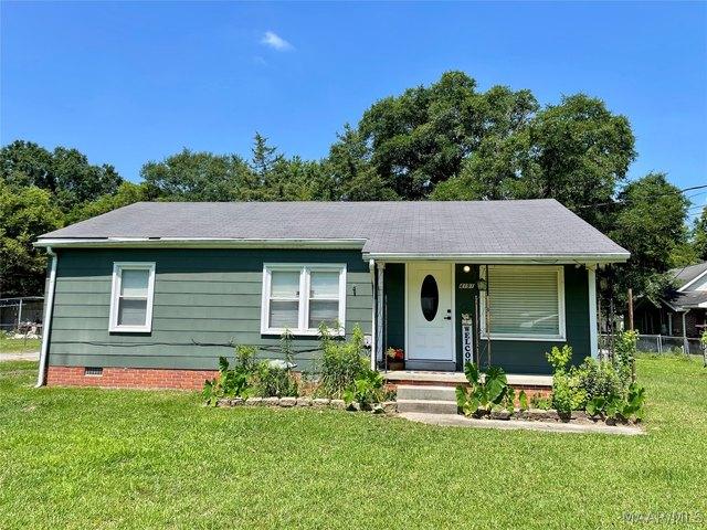 House for sale in Elmore, Alabama
