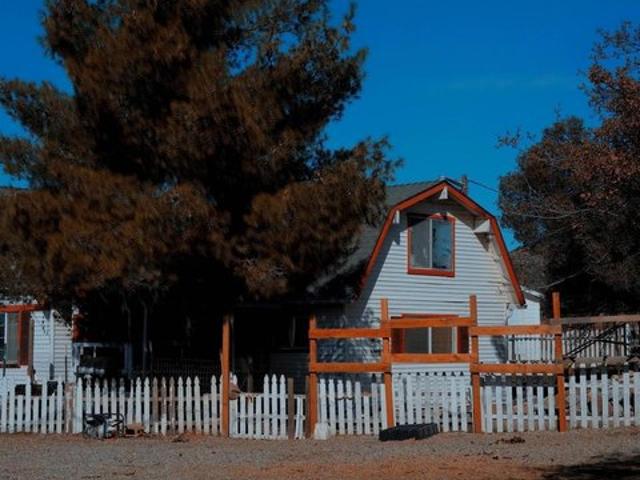 House for sale in Anza, California