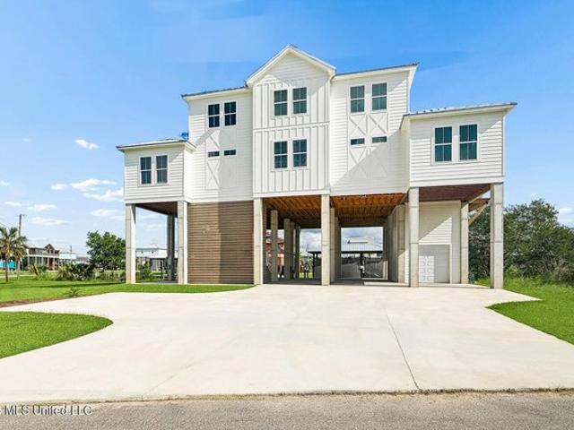 House for sale in Bay Saint Louis, Mississippi