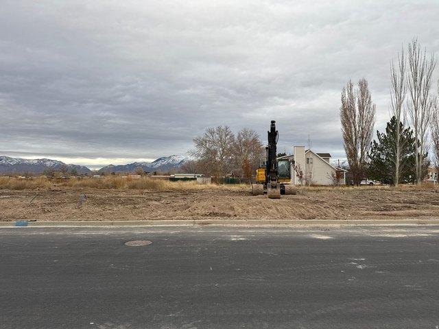 Land for sale in Hooper, Utah