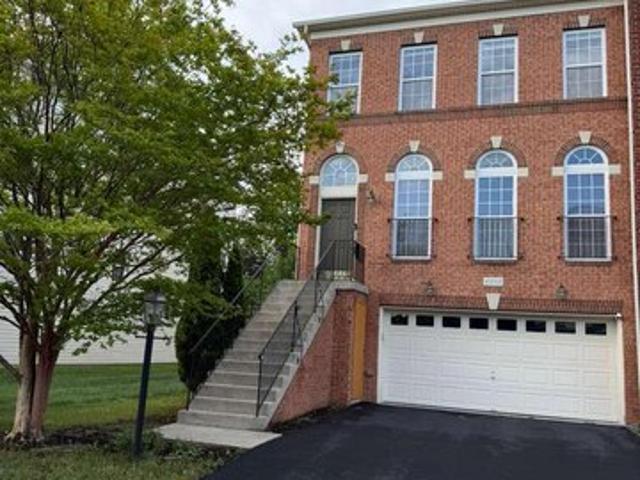 Townhouse for sale in Virginia