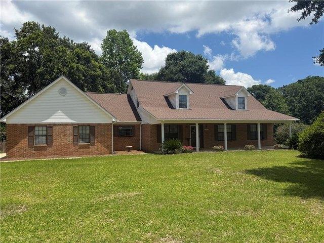 House for sale in Chunchula, Alabama