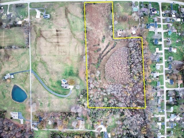 Land for sale in Scottsburg