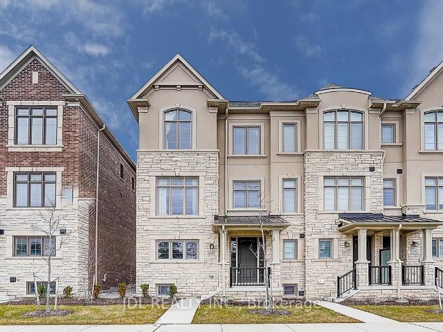 Townhouse for sale in Woburn, Ontario