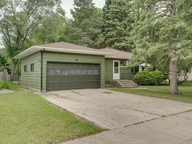House for sale in Moorhead, Minnesota
