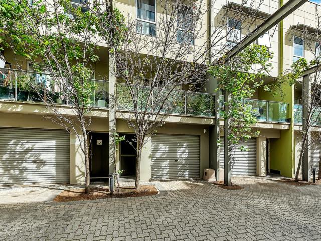 House for rent in Mawson Lakes, Adelaide
