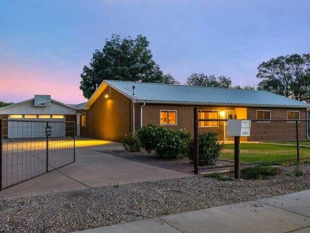 House for sale in Los Lunas, New Mexico