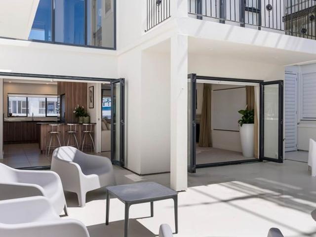Apartment for rent in Whangaparaoa, Oroua County