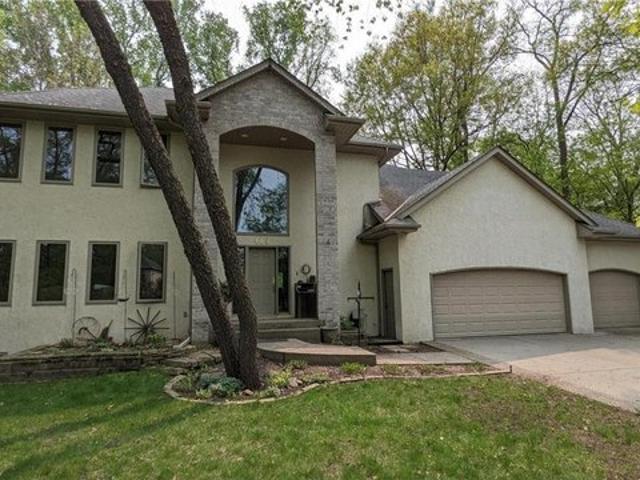 House for sale in Burnsville, Minnesota