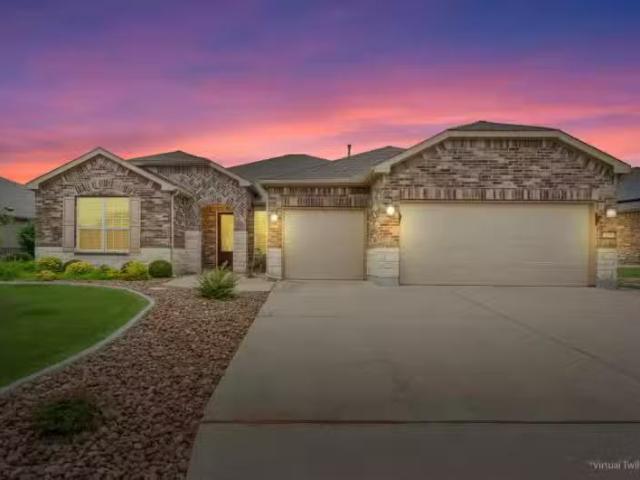 House for sale in Georgetown