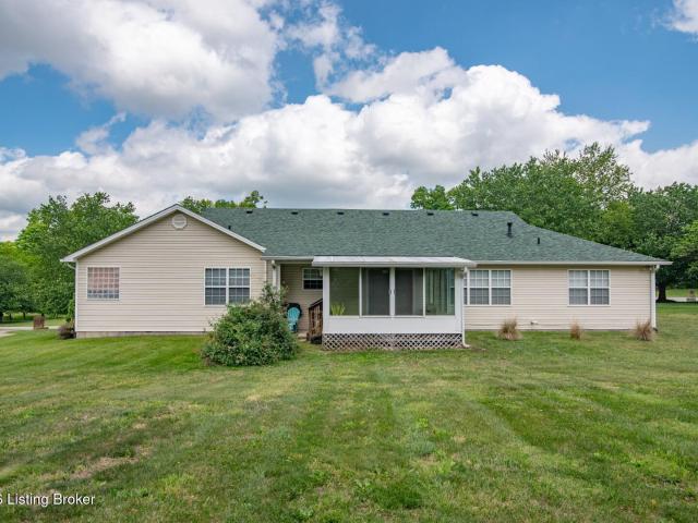 House for sale in Cecilia, Kentucky